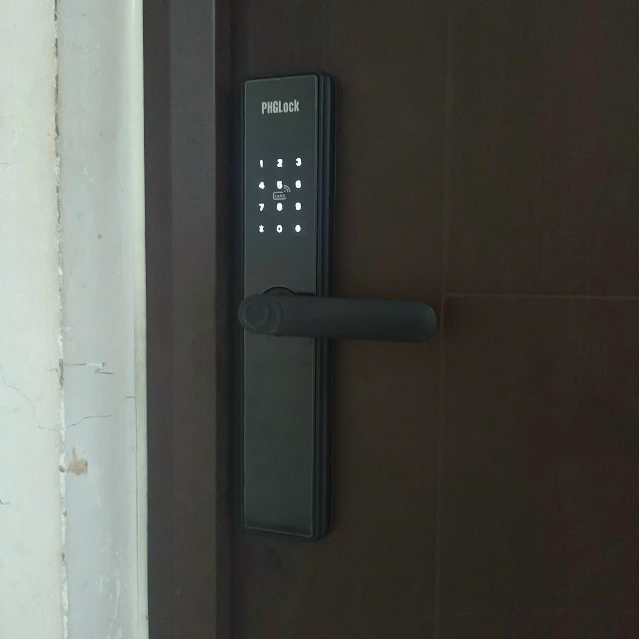Khóa cửa vân tay PHGLock FP7166A